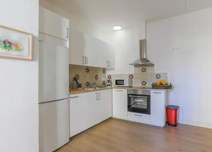 Guesting Merced شقة جيريز